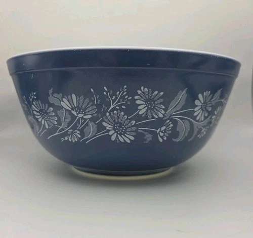 Pyrex Colonial Mist 403 Blue Pyrex Bowl Vintage Daisy Floral USA