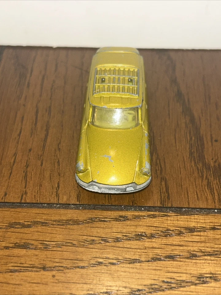 HUSKY. Citroen Safari. Oro. 7,5 cm de largo. Modelo diecast. Foto 2 de 4