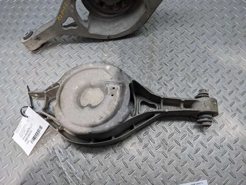 Nissan 350z 2003-2008 OEM trasero derecho brazo de control inferior soporte de resorte 03 1154515 Foto 3 de 4
