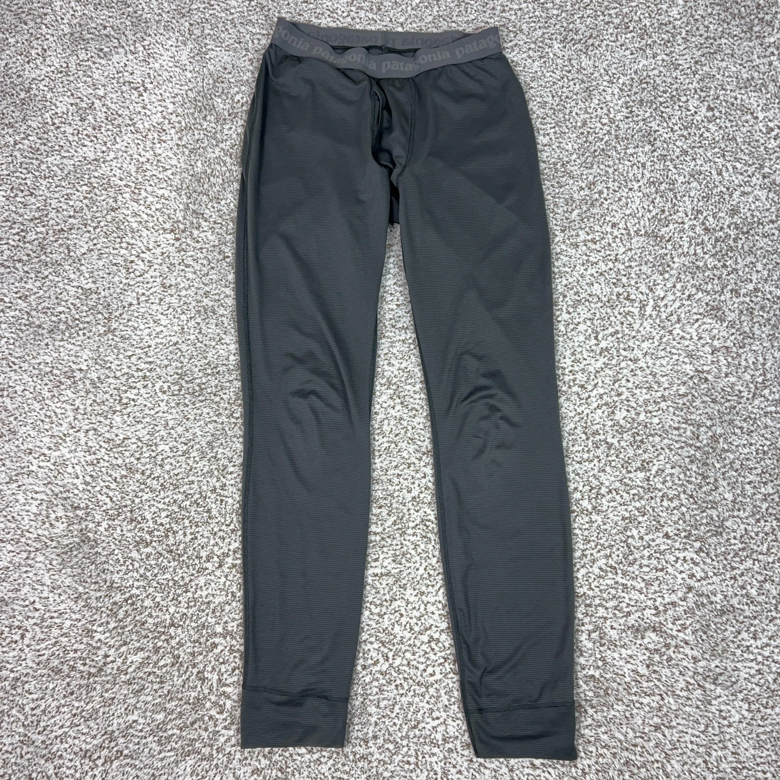 Patagonia Pants Mens Small Gray Thermal Base Layer Leggings Capilene Lightweight
Opens in a new wind