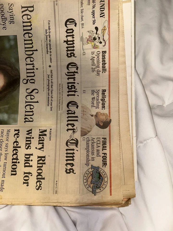 Selena Quintanilla CC,TX Caller Times Remembering Selena April 2, 1995 Newspaper - Image 4 of 4