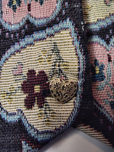 Republic Denim Girls Heart Tapestry Vest Heart Buttons Tie In Back Size 7/8 - Picture 3 of 9