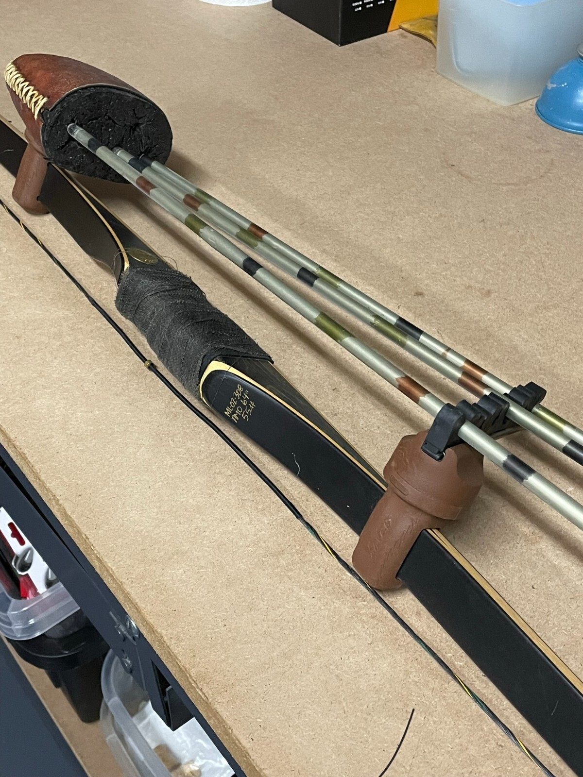 Bear Archery Montana Long Bow Black Maple includes Quiver and