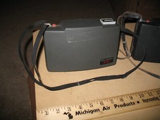 VTG 1960s POLAROID LAND CAMERA AUTOMATIC 440 450 LOT OF 2 CAMERAS