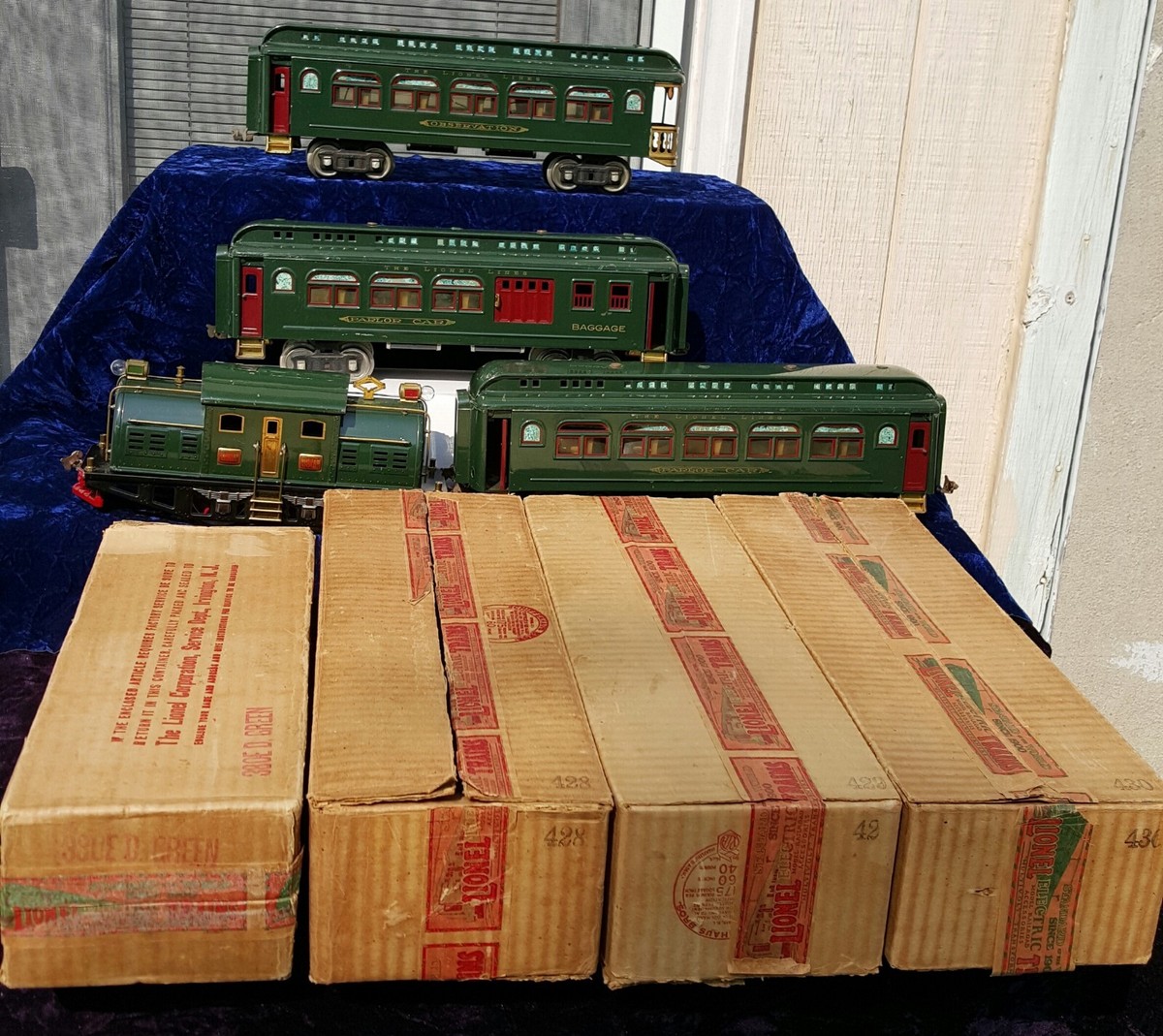 1920s Lionel 348E Passenger Set 380E ElectricLocomotive 428, 429 