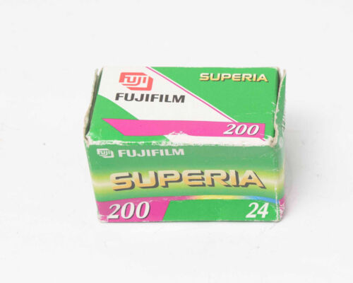 FUJIFILM Fujicolor Superia 200-24OVP  N.362