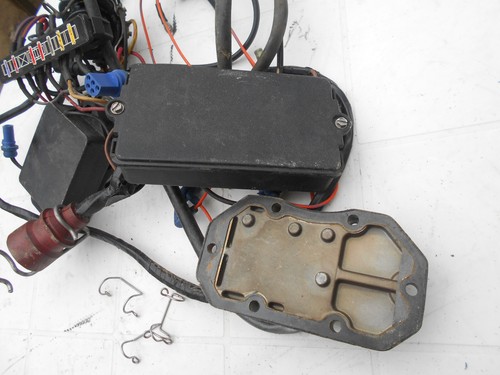 Evinrude Johnson OMC V4 Outboard 110 Hp Ignition Electric Harness Power Pack1988 - Picture 6 of 8