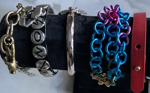 8 Kitson LA Mixed Bracelet Jewelry Lot Retro Style Bangle Chain Cuff - Picture 6 of 6