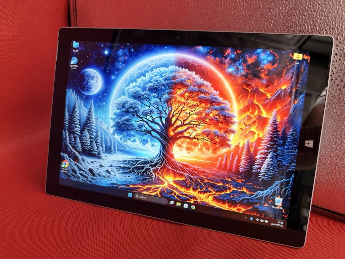 【今月限り】Windows8Pro　Surface　Pro3　256GB Microsoft Surface Pro 3 8 GB RAM 256 GB Tablets & eReaders for