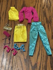Barbie Looks Mix-and-Match Fashions Model 19 - Doll NOT Included