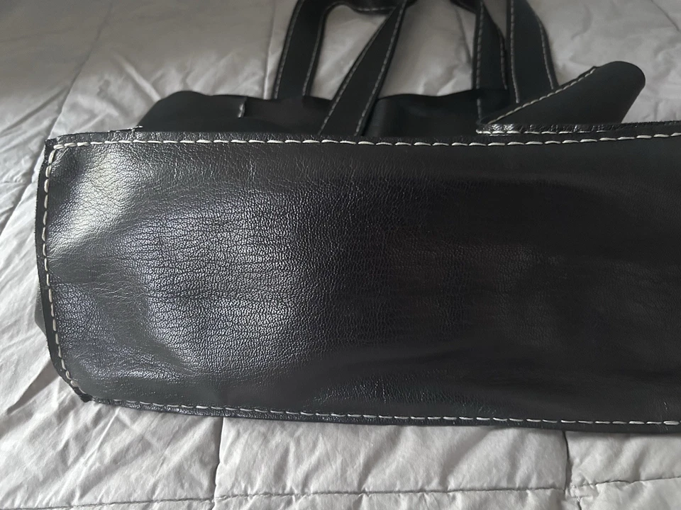 Bolso de Hombro The Row Maya Mediano Cuero Negro Detalle de Costuras Nuevo Foto 2 de 4