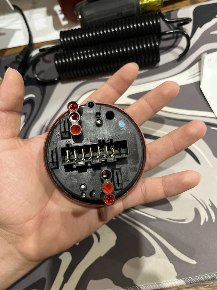 Interruptor de presión de nivel de agua Whirlpool W10514214 8181695 461970201161 Foto 4 de 4