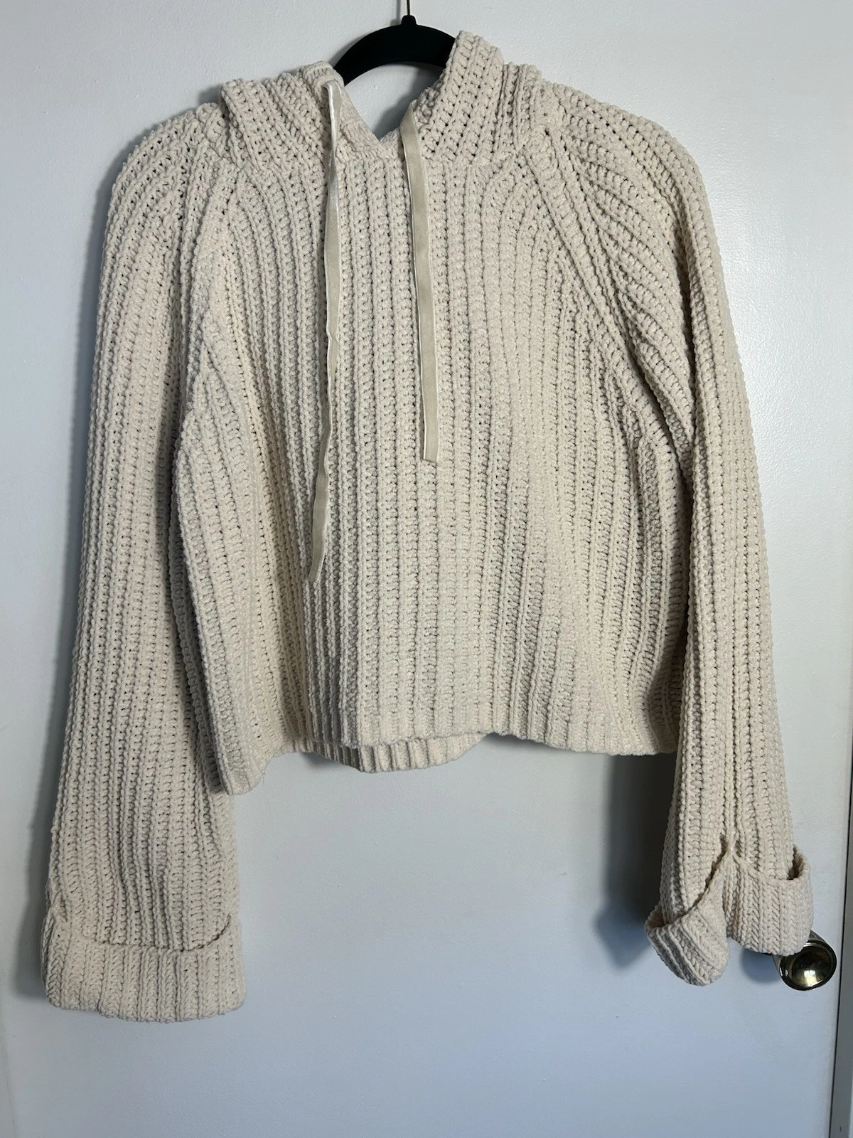 Daytrip Buckle Woman's Cream Chenille Knit Cropped Hoodie Sweater Hippie Boho M