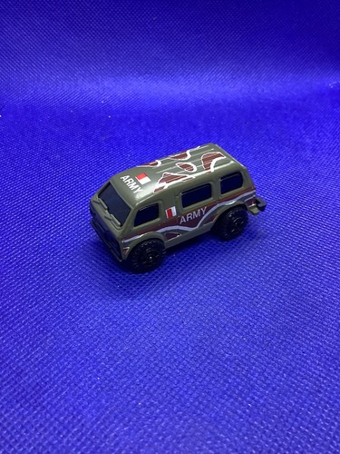 Summer S8289 Motorized Toyota Van 1:80 Diecast Army Rare Mint - Picture 5 of 6