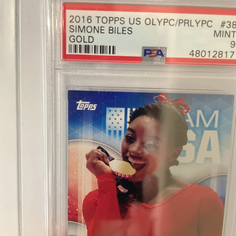 SIMONE BILES RC 2016 Topps Juegos Olímpicos ORO #38 PSA 9 Como Nuevo Novato🤸🏿🇺🇸🥇 Foto 3 de 4