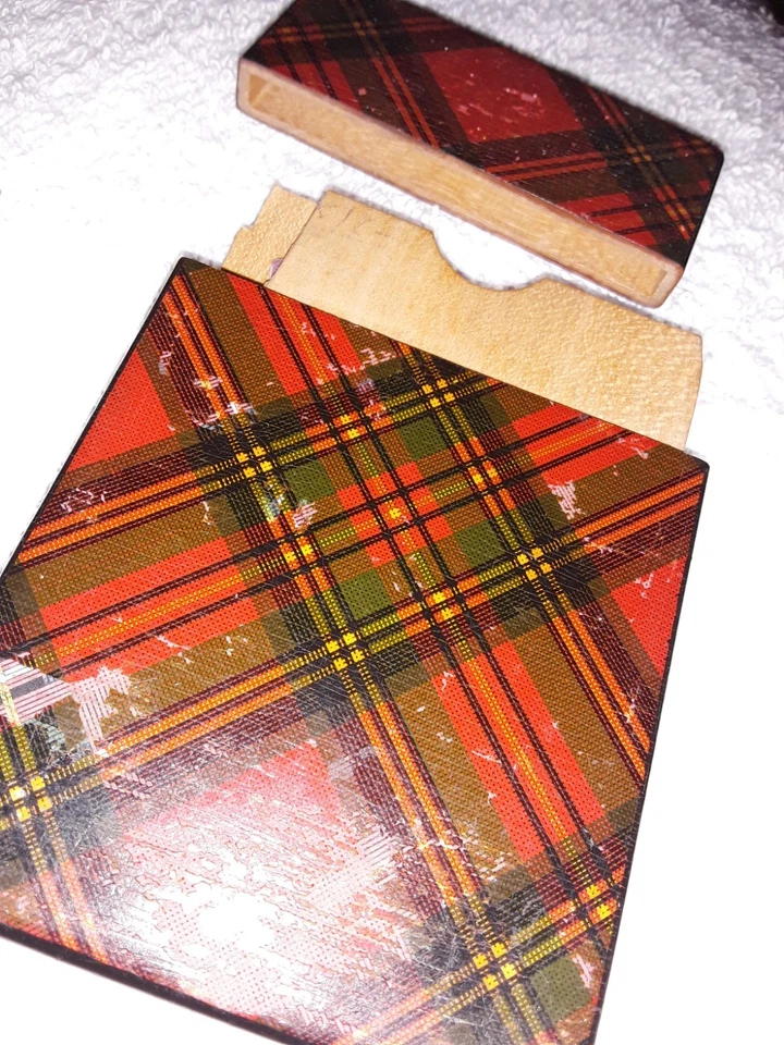 antique stuart mauchline tartanware calling card or needle case - Image 4 of 4