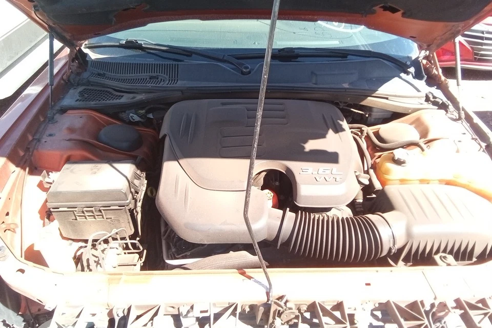 2011 Dodge Challenger 3.6L Engine Motor OEM 134K Miles - LKQ437603828 - Image 3 of 4