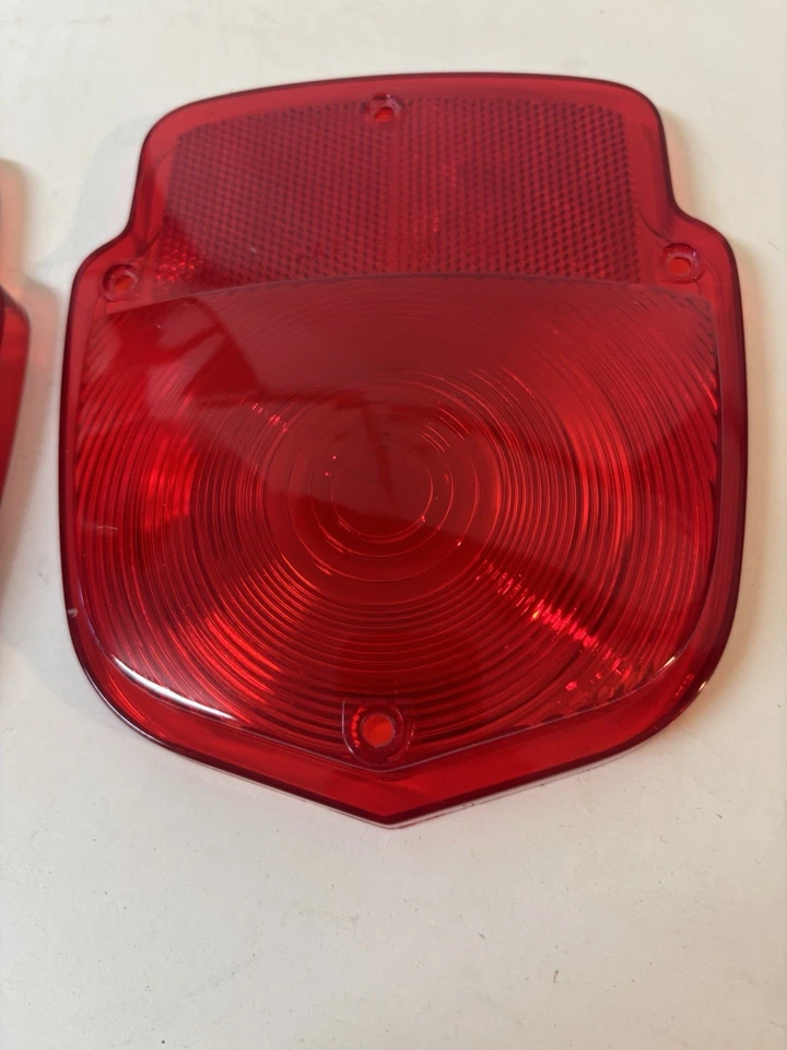 Ford Truck Pick Up F100 F-100 1953 1954 1955 1956 PAR DE LENTES DE LUZ TRASERA ROJA NUEVO Foto 3 de 4