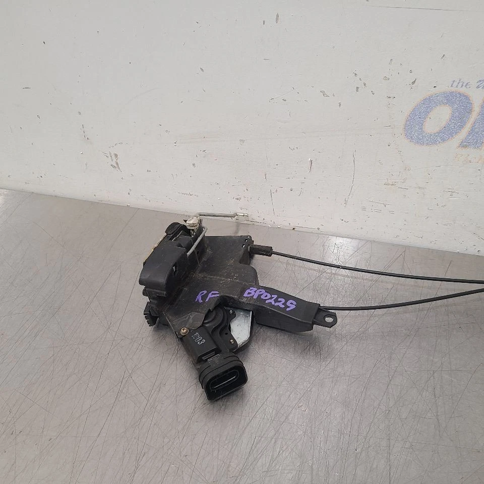 01 2001 LEXUS LX470 前门闩锁右乘客 — 第 2/4 张图片