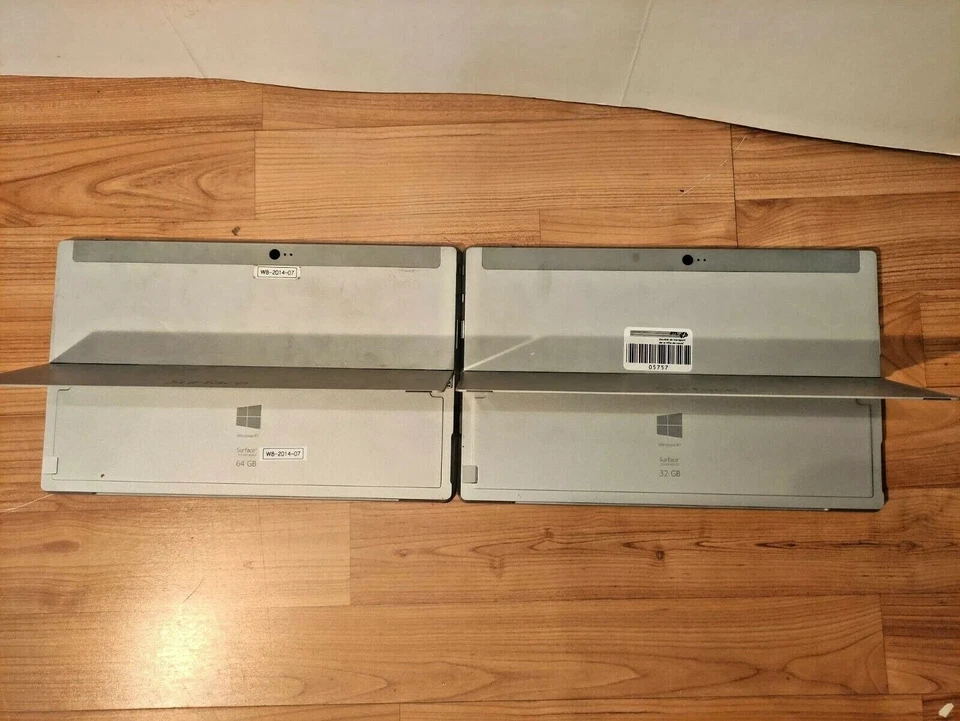 *BROKEN* LOT OF 2X MICROSOFT SURFACE 2 1572 32GB & 64GB WINDOWS LAPTOP TABLET - Image 2 of 3