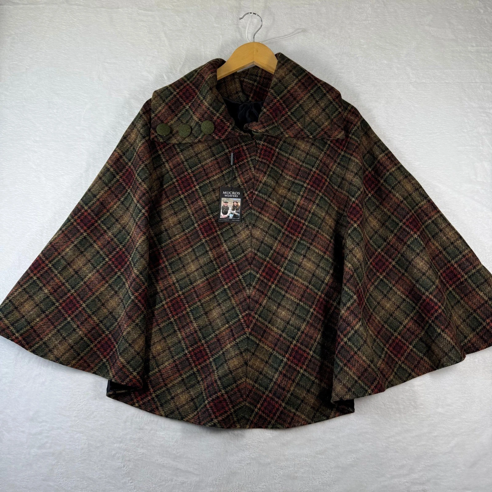 Mucros Weavers Women Plaid Wool Poncho Cape One Size Made in Ireland Green Brown
