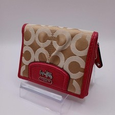 unused item COACH signature compact wallet pink