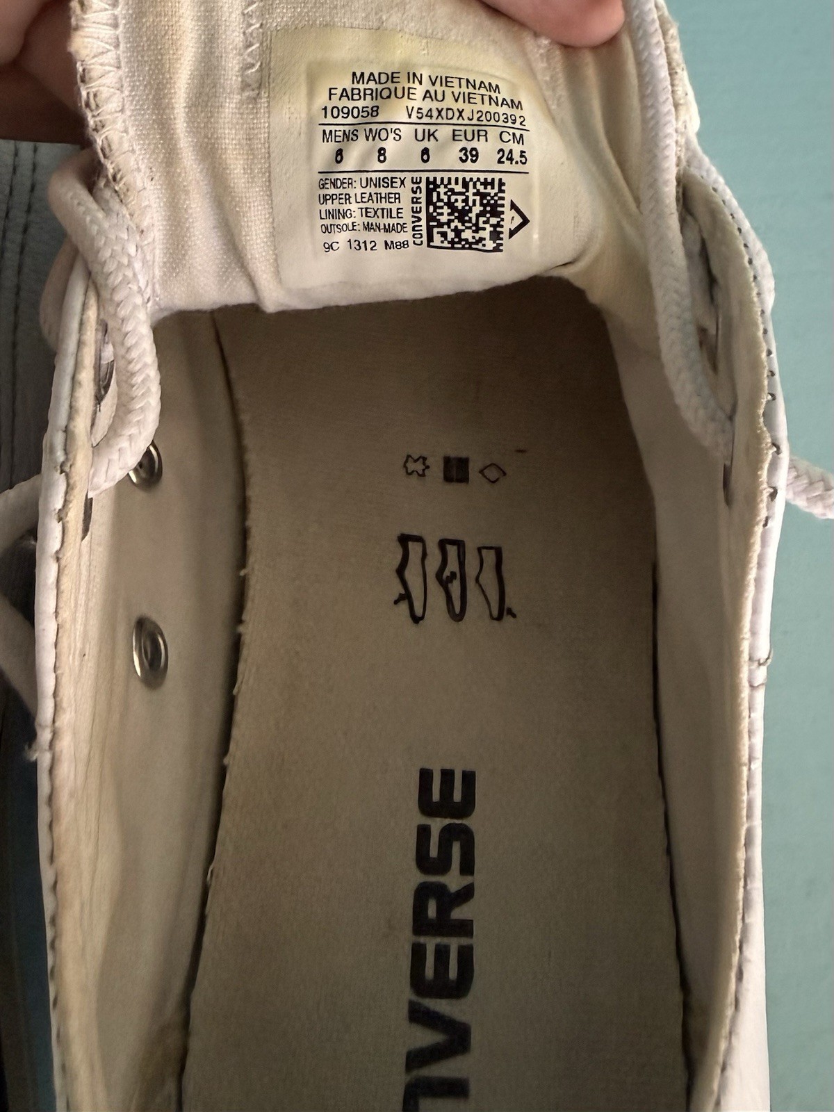 Converse All Star Chuck Taylor Leather  White Low Top Size Women’s 8 Mens 6 thumbnail 11