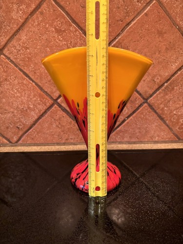 Beautiful 8.5” Vibrant Yellow Abstract Czech Art Deco Glass Fan Vase Rare Old - Picture 4 of 6
