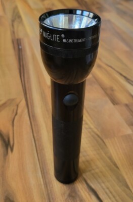 Mag-Lite Flashlight Black 10