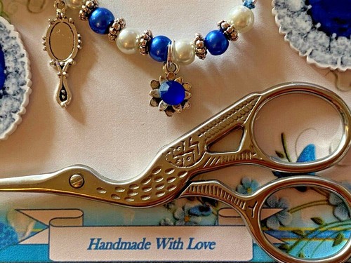 MAGNETIC HANDMADE NEEDLE MINDER & MATCHING FOB + STORK SCISSORS - Picture 5 of 7