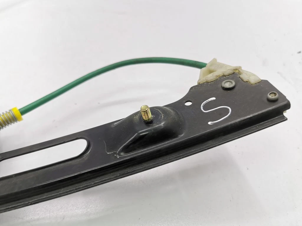 BMW 3 E46 Front Window Regulator Mechanism Right 8251350 AME16609 