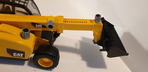 CAT Caterpillar Bruder 1:16 Scale 30cm Telehandler Diecast Construction Vehicle. - Picture 7 of 12