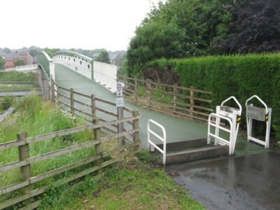 Foto 6x4 Fußgängerbrücke über die M1 vom Birdwell Ende Diese Brücke Genehmigung c2008