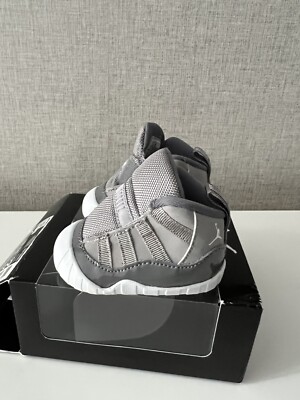 Nike Air Jordan 11 Cool Grey Crib Bootie 2c (UK 1,5) 