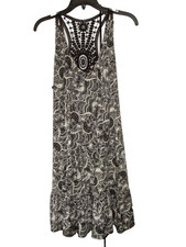 Ladies Dress Size Large  Black & White New