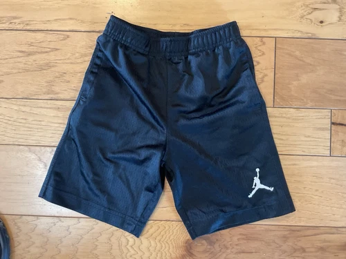 Pantaloncini sportivi Jordan Little Boys in rete neri taglia 4