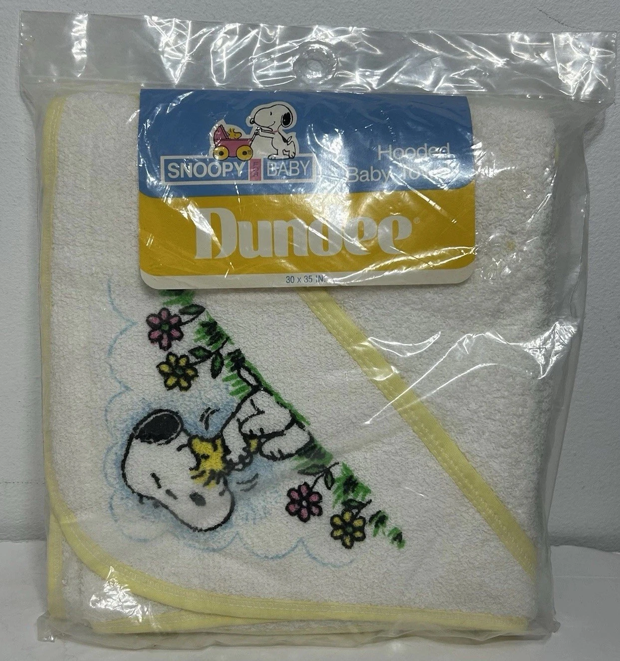 Dundee Hooded Baby Towel White Yellow Trim Vintage Snoopy 30 X 35 Inch Made USA
Opens in a new windo