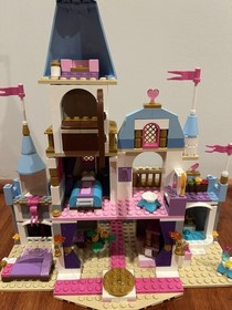 LEGO Disney 41055 Cinderella&rsquo;s Romantic Castle 99% Complete W/Instructions 