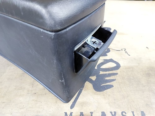 Nissan Skyline R33 GTR GTS-T BCNR33 ECR33 S1 Centre Console Armrest 96910-01U00 - Picture 8 of 15