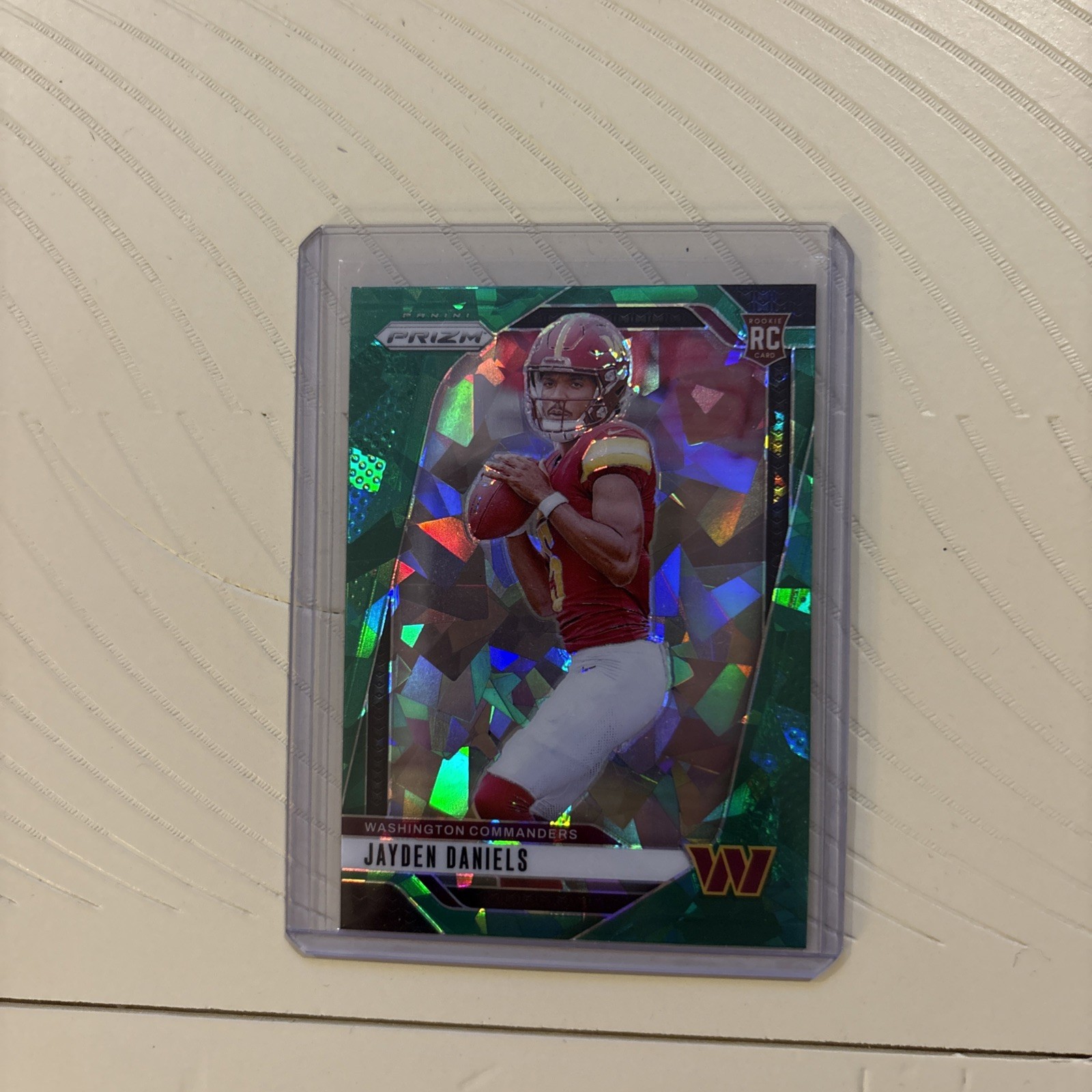 2024 Panini Prizm Football Jayden Daniels Green Cracked Ice Rookie Card SP #347