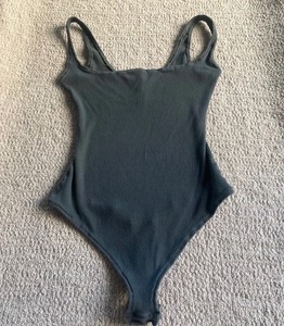 Skims Fits Everybody Square Neck Ribbed Bodysuit Woman’s Size Medium M