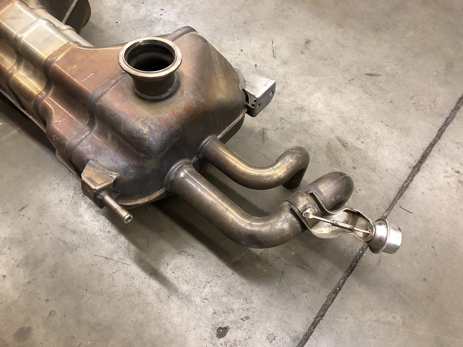 Lamborghini Gallardo LP-560 Exhaust Muffler OEM Free Local Pick Up