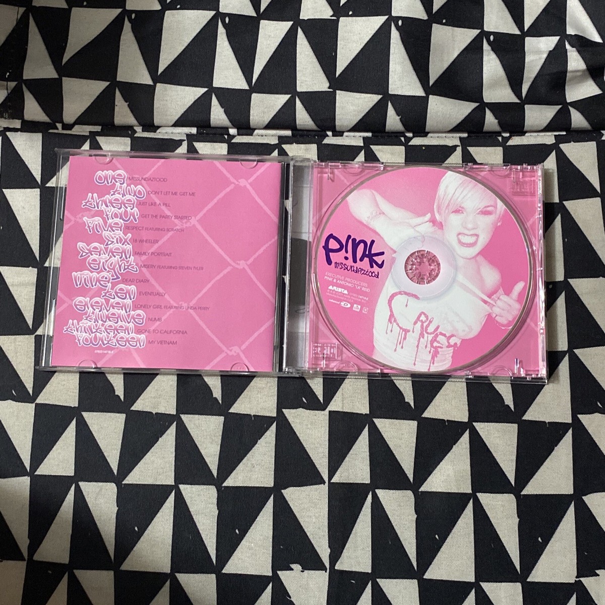 その他 PLAIN PINK [DVD] 6g7v4d0 Amazon.co.jp: 廃盤 CD PINK PINK BOX 完全生産限定盤 : おもちゃ