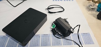 1.5TB WD WDBAAU0015HBK-01 Externe USB 3.5-Zoll HDD Festplatte Komplett