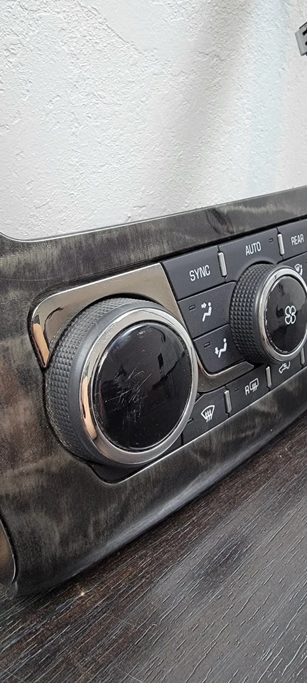 Buick Enclave 2013-2017 calefacción climatización radio bisel 23140662 Foto 2 de 4