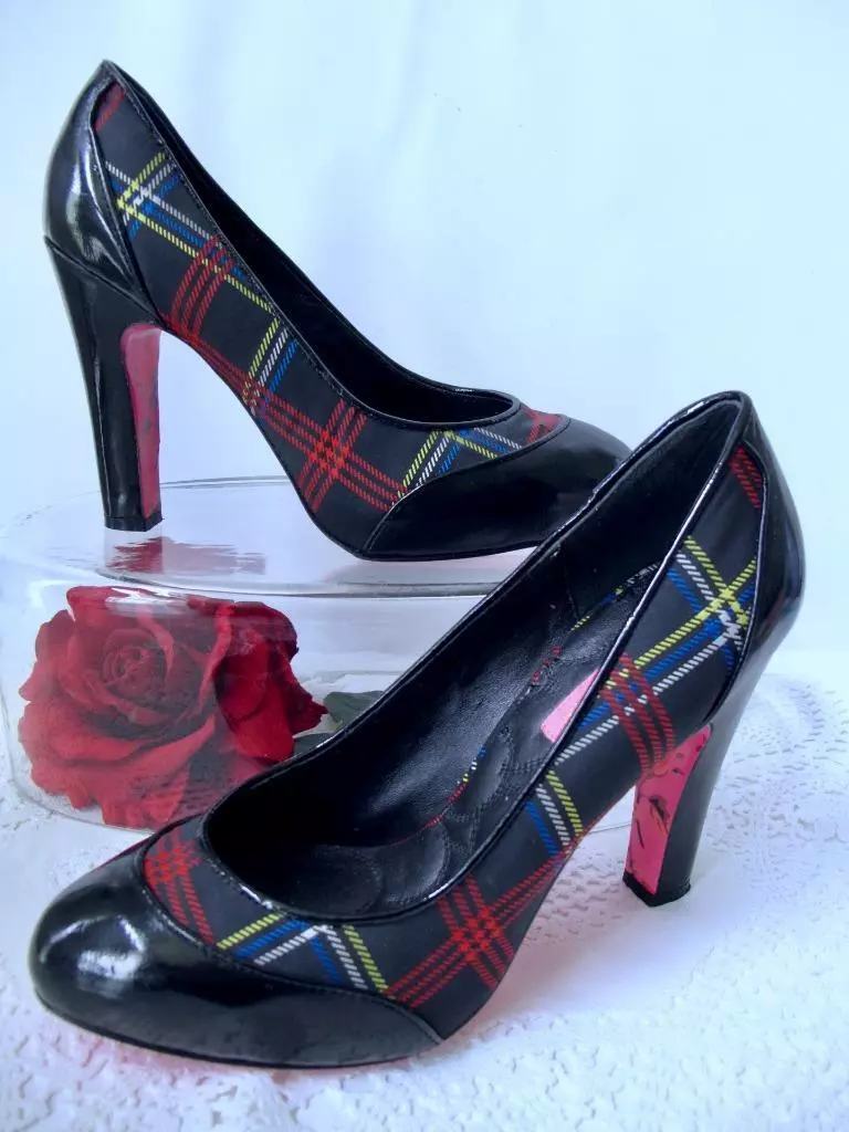 Plaid pumps hotsell