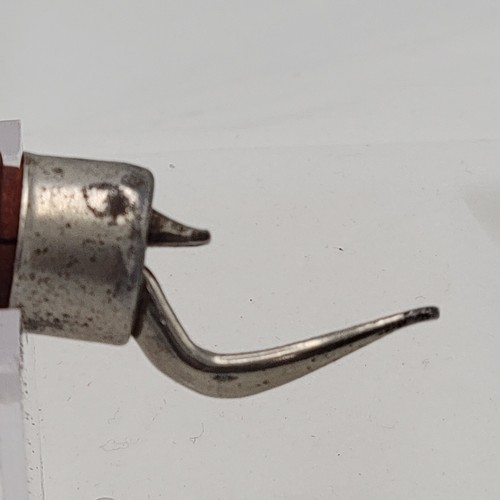 Edlund Company Wood Handle Bottle Can Opener Patent Nov. 7, 1933 MADE IN USA - Picture 5 of 8