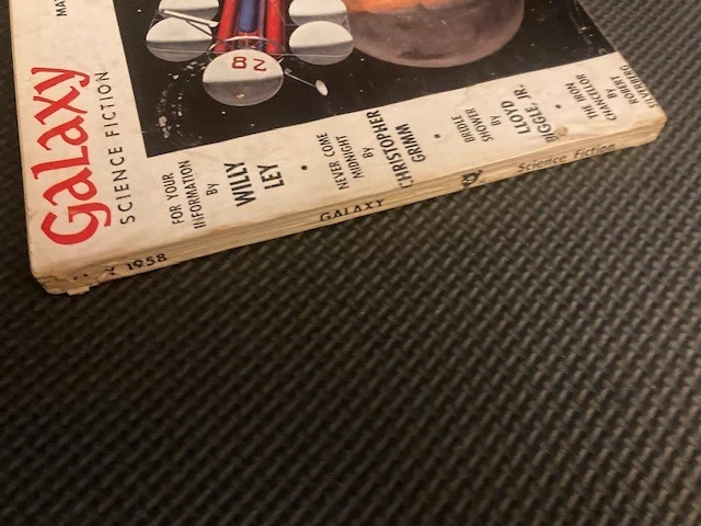 GALAXY SCIENCE FICTION May 1958 -  3 Wally Wood ilos and Leo & Diane Dillon. - Image 4 of 4