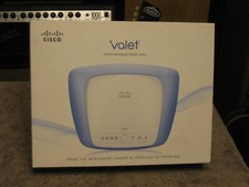 Cisco Valet 4-Port 10/100 Wireless N Router 300 Mbps Complete w/ Thumb Drive