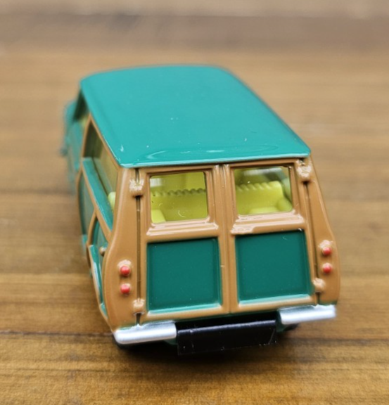 DINKY TOYS 197 MORRIS MINI-TRAVELLER ATLAS GROUP 2013 - BOXED MINT